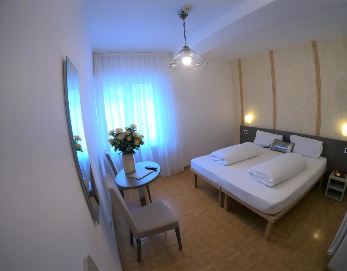 Albergo Alla Torre Siegler Im Thurm Merano Exterior photo