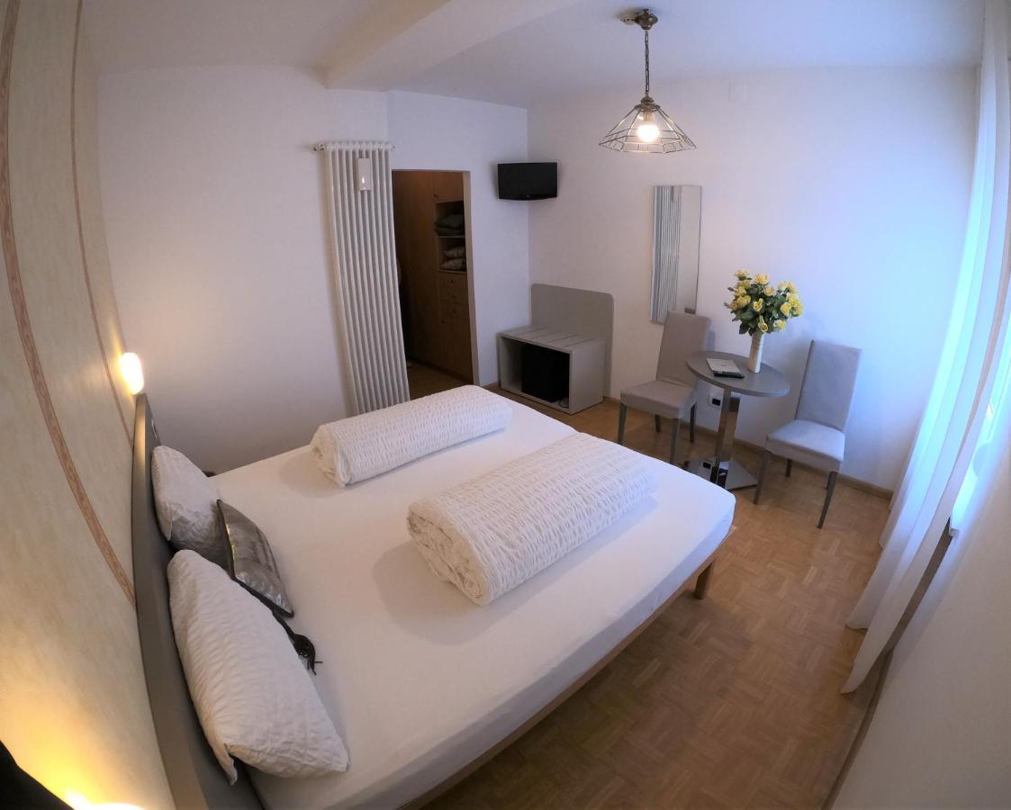 Albergo Alla Torre Siegler Im Thurm Merano Exterior photo